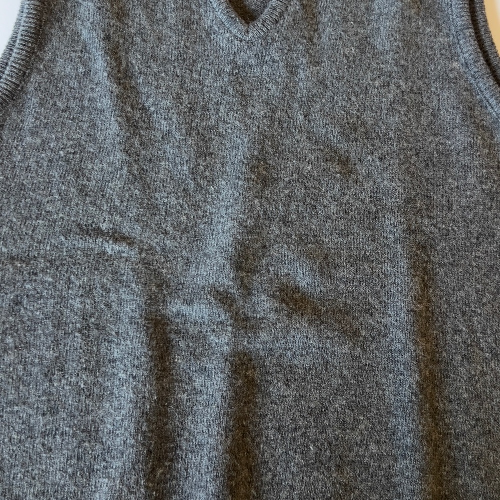 Vintage SEARS Gray Virgin Lambs Wool Vest size Medium - Picture 2 of 7